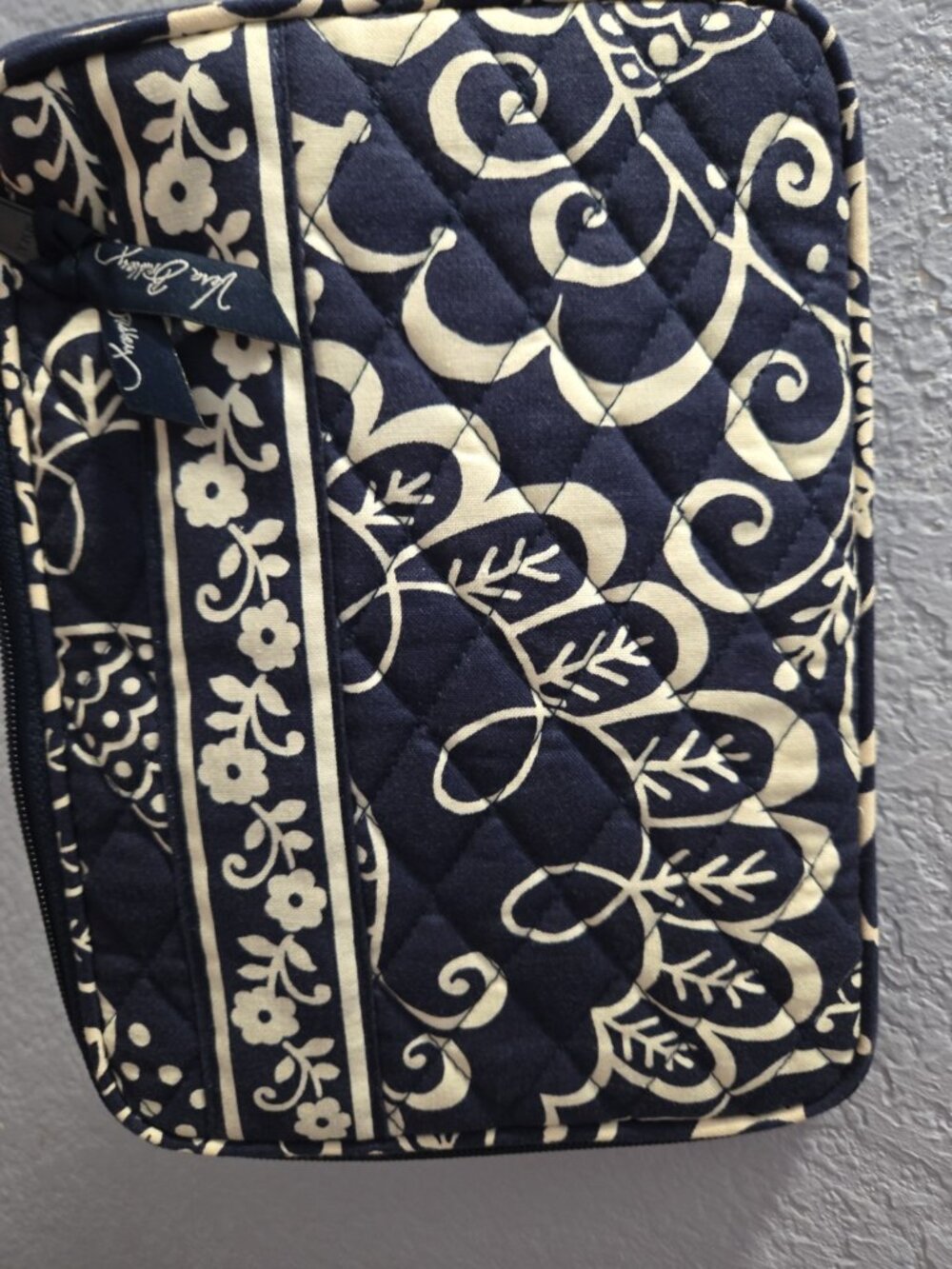Vera Bradley Quilted Travel Organizer Twirly Birds Navy E-Reader Sleeve
